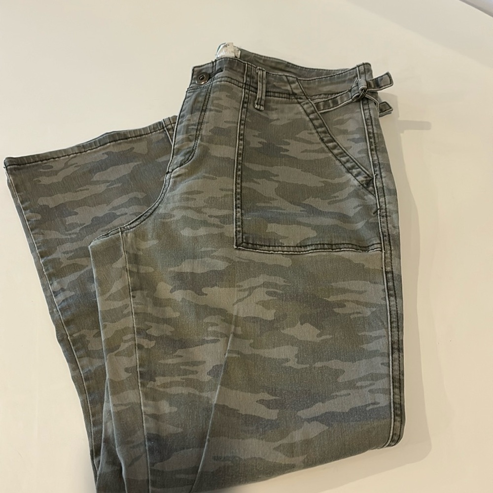 Anthropologie Camouflage Chino Ankle Length